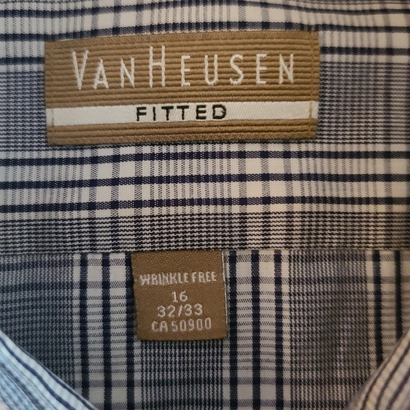 Van Heusen shirt - Picture 7 of 9